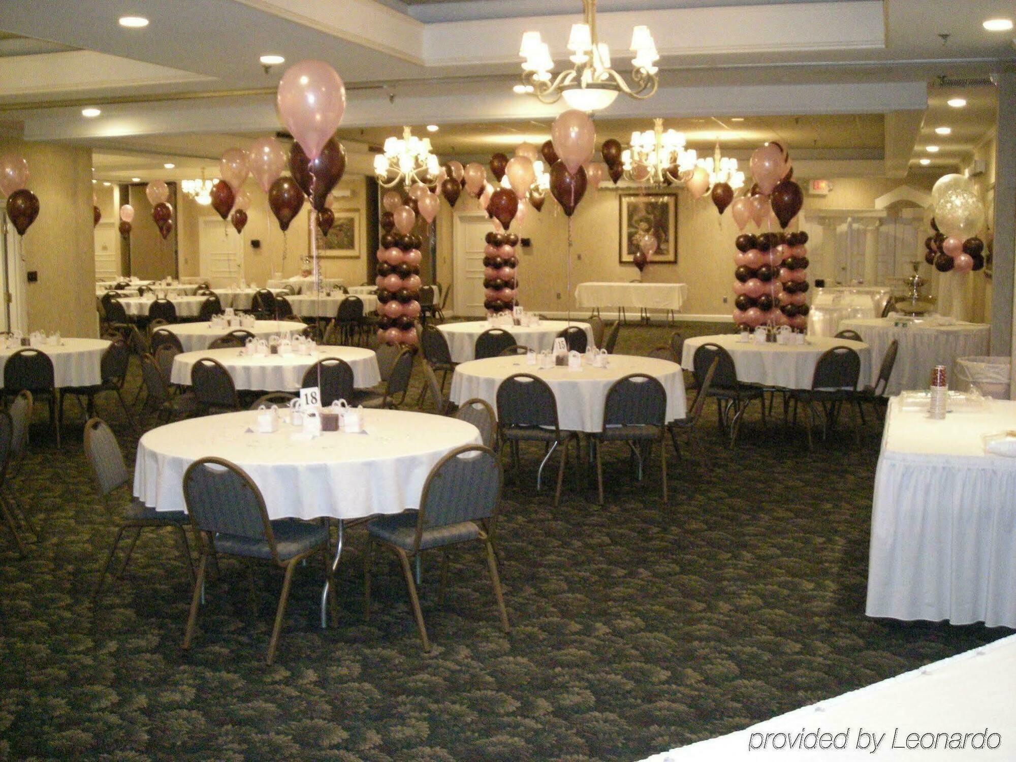 Holiday Inn Express Wilkesboro Restaurant foto